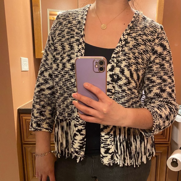 CHICO'S BLACK & WHITE STRIPEY FRINGE SANYA CARDIGAN SWEATER $109 SIZE 1 BOHO - Picture 11 of 12